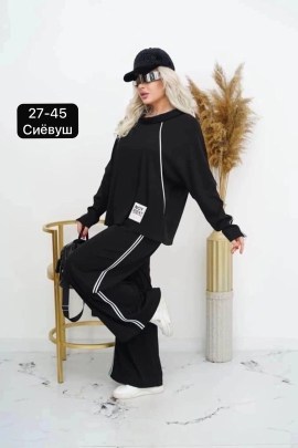 Костюм