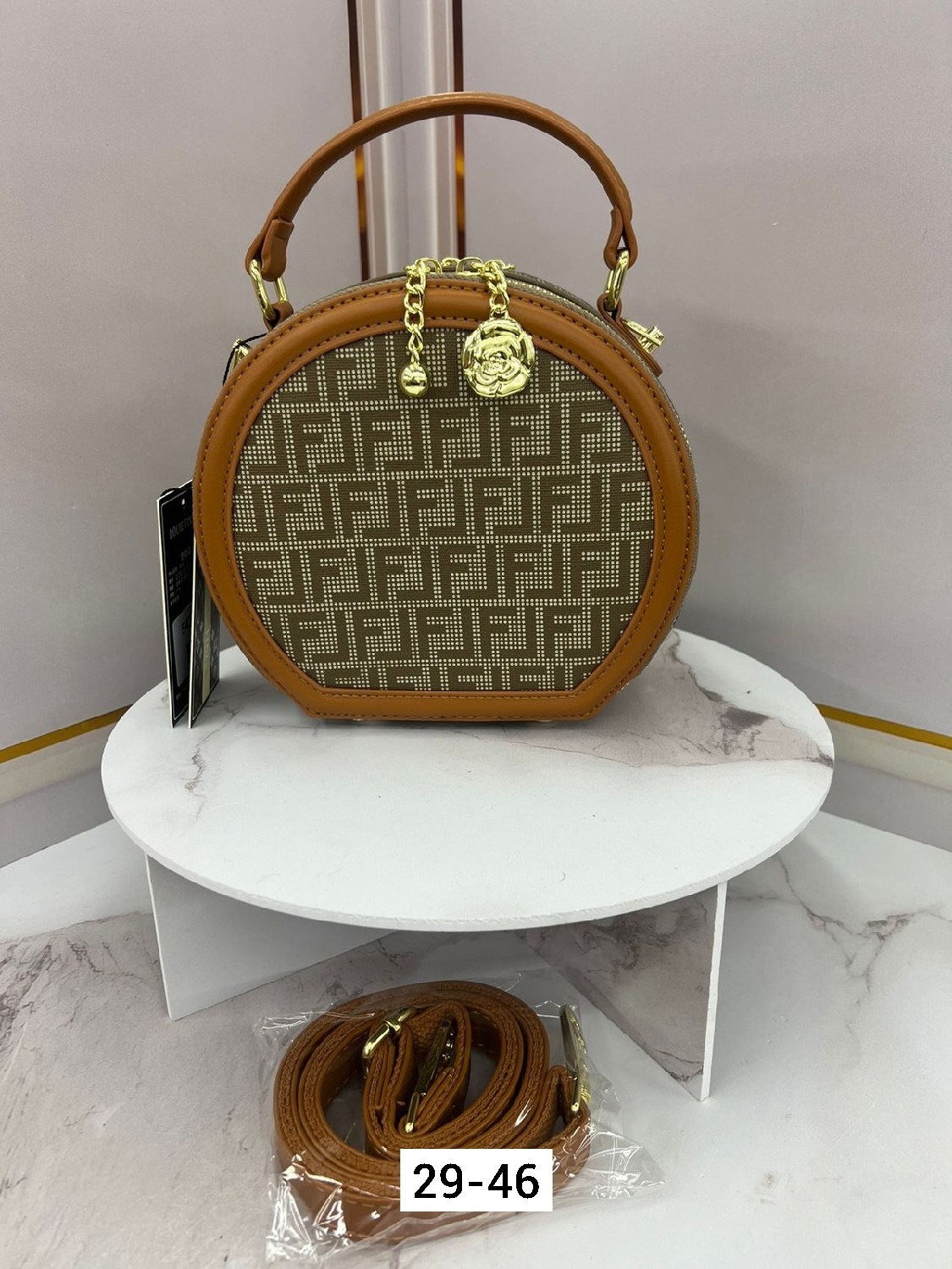 сумка,женские сумки,стильная сумка,сумочка,квадратная сумка