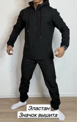 Костюм