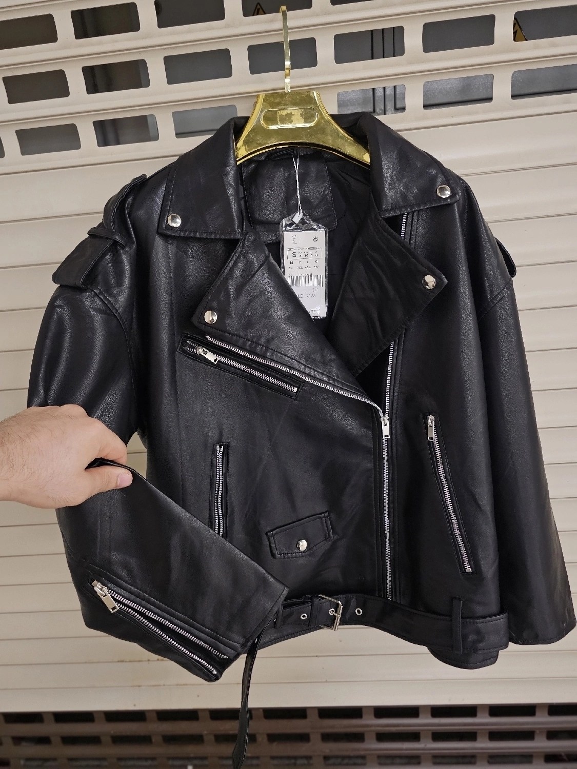 куртка косуха,кожаная куртка женская,байкерская куртка из искусственной кожи,кожаная куртка косуха,кожаная куртка косуха женская