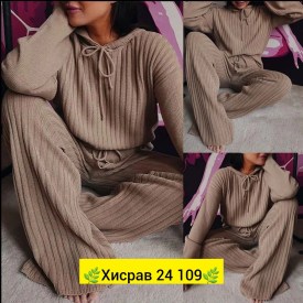 Костюм