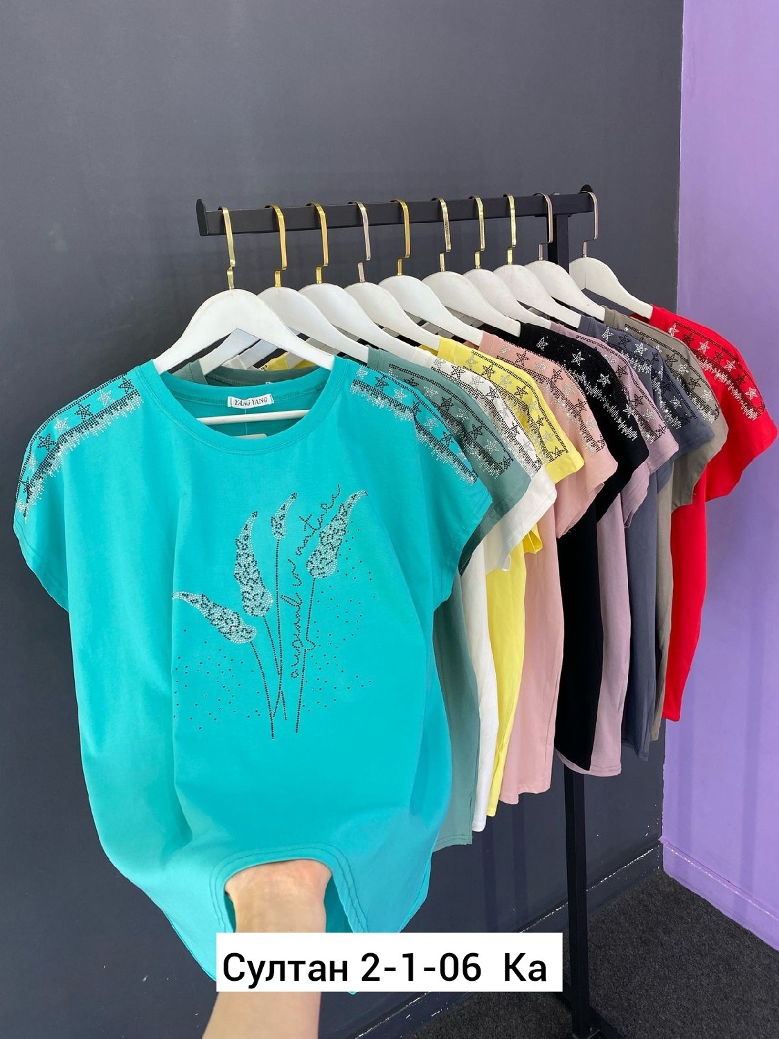 футболка женская,женская футболка со стразами,,турецкие футболки женские,футболка со стразами