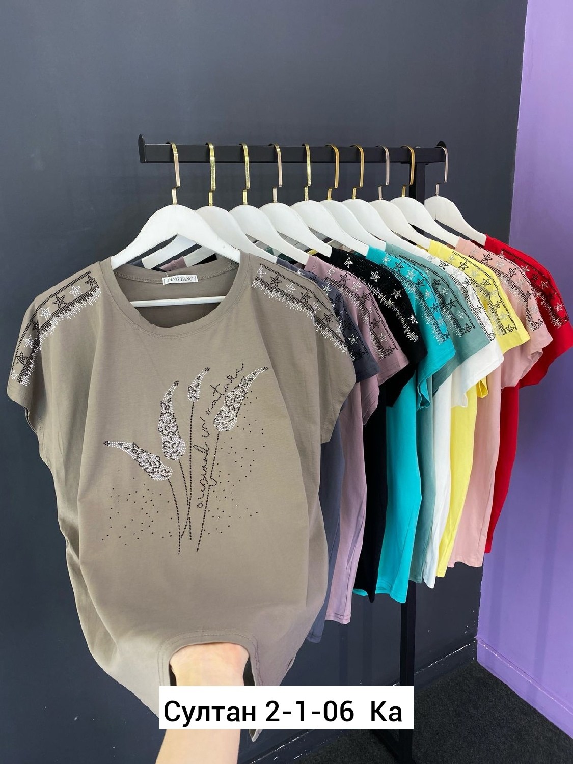 футболка женская,женская футболка со стразами,,турецкие футболки женские,футболка со стразами