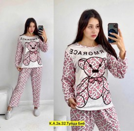 Костюм