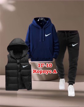 Костюм