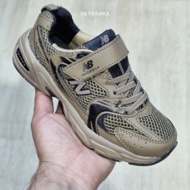 Кроссовки