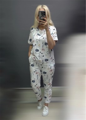 Костюм
