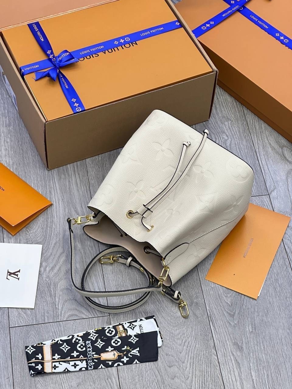 сумка ведро louis vuitton,сумка на плечо louis vuitton,cумка louis vuitton,сумка,женская сумка louis vuitton