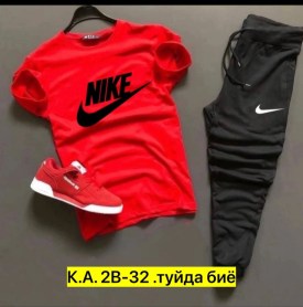 Костюм