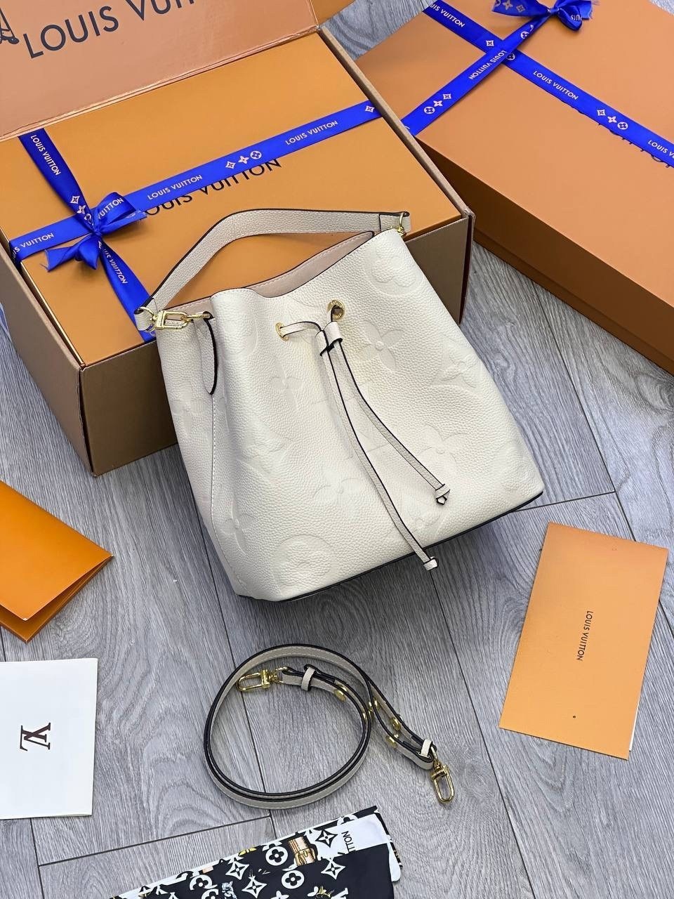 сумка ведро louis vuitton,сумка на плечо louis vuitton,cумка louis vuitton,сумка,женская сумка louis vuitton