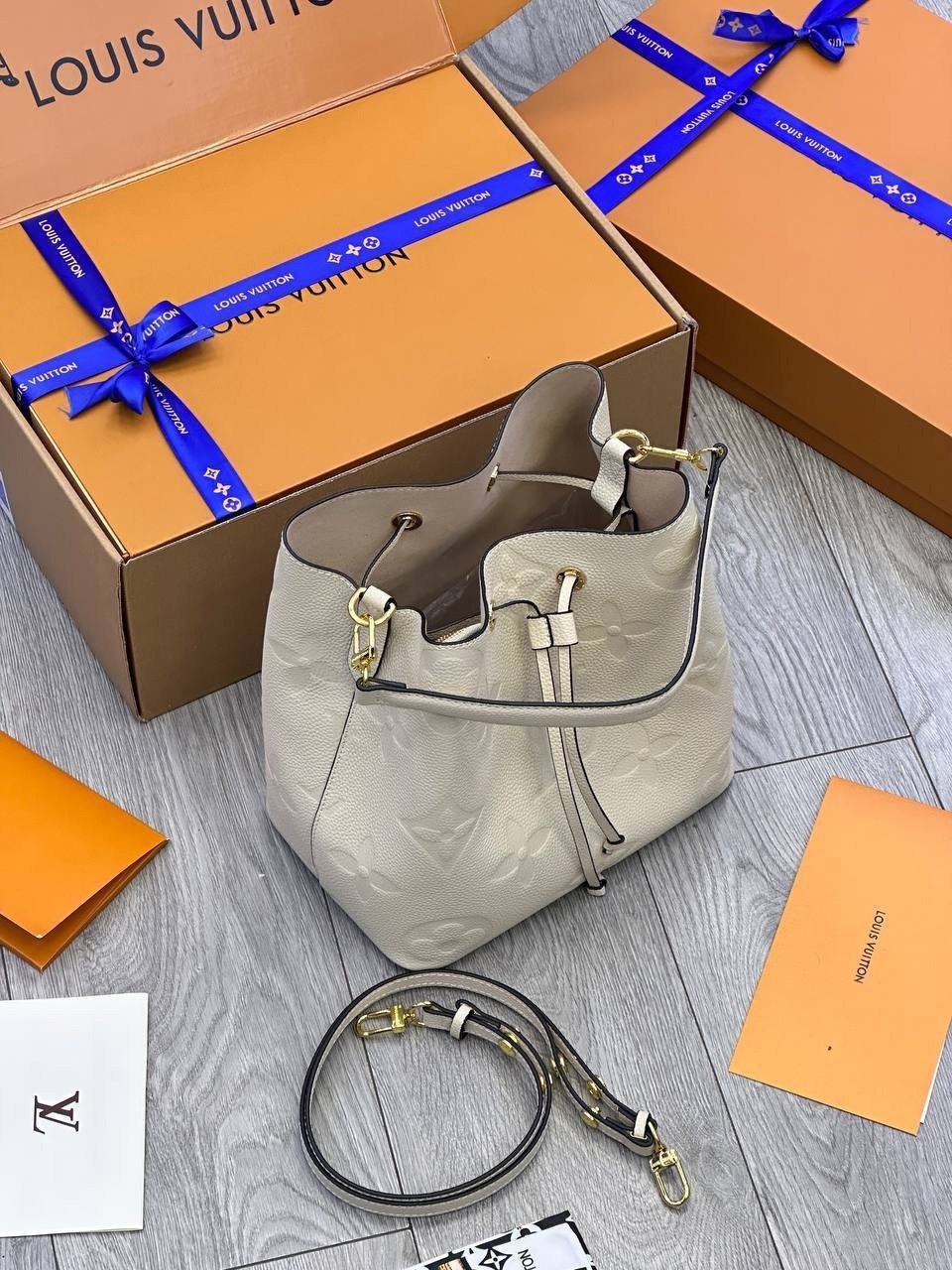 сумка ведро louis vuitton,сумка на плечо louis vuitton,cумка louis vuitton,сумка,женская сумка louis vuitton