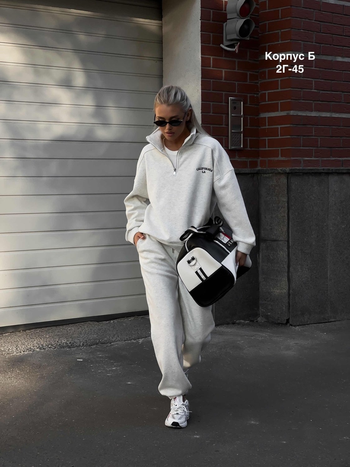 спортивный костюм двойка,спортивный костюмы,спортивные костюмы 2025,стильные костюмы,спортивный женский костюм на флисе