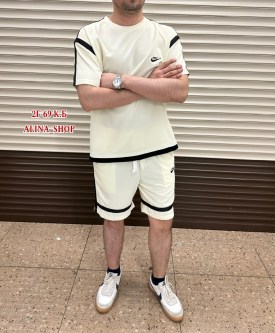 Костюм