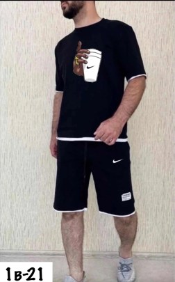 Костюм