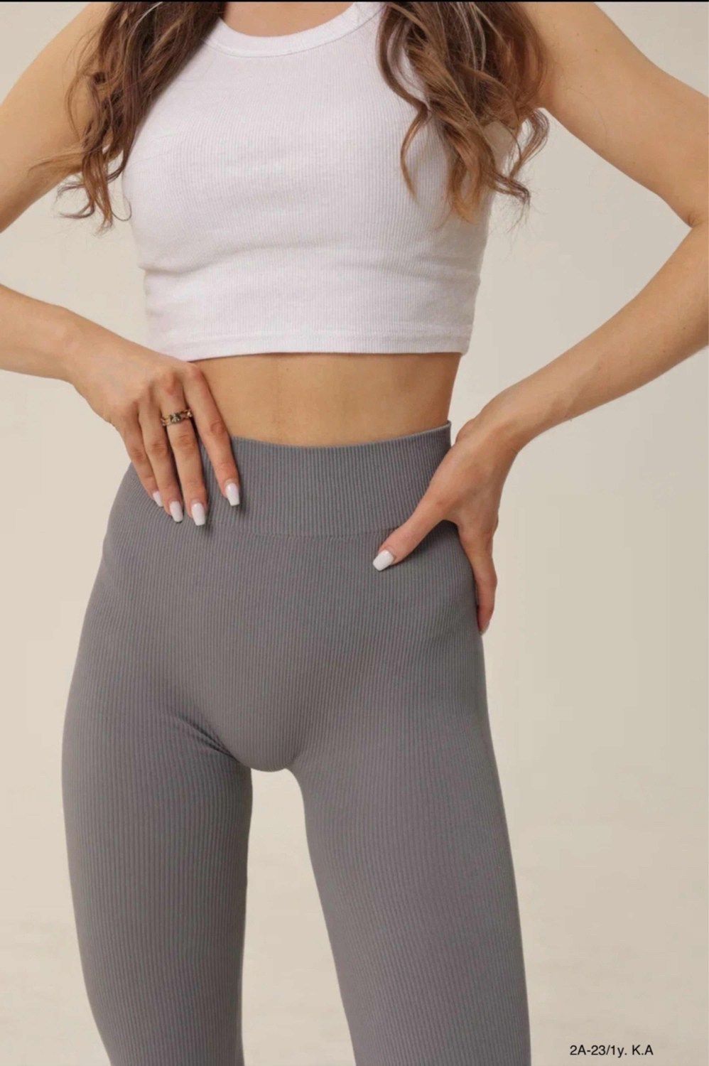 серые легинсы,легинсы женские,женские лосины,легинсы для фитнеса,спортивные женские легинсы