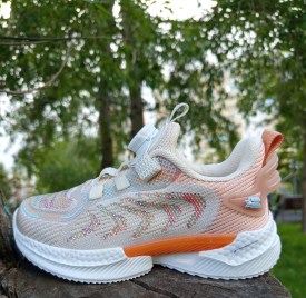 Кроссовки