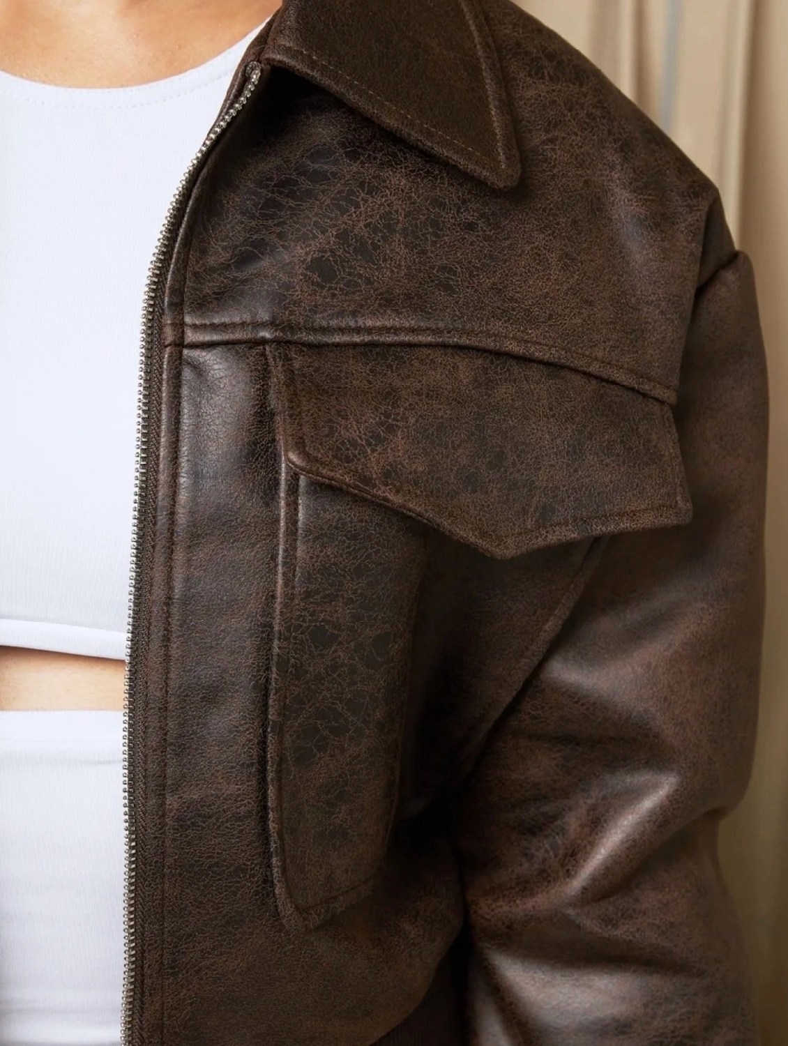 куртка бомбер,женская куртка бомбер,кожаная куртка,куртка кожаная бомбер