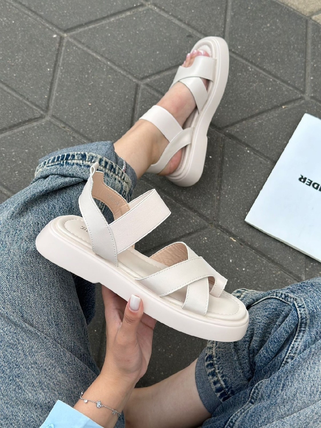 ,босоножки на массивной подошве,сандали босоножки,женские босоножки,модные босоножки