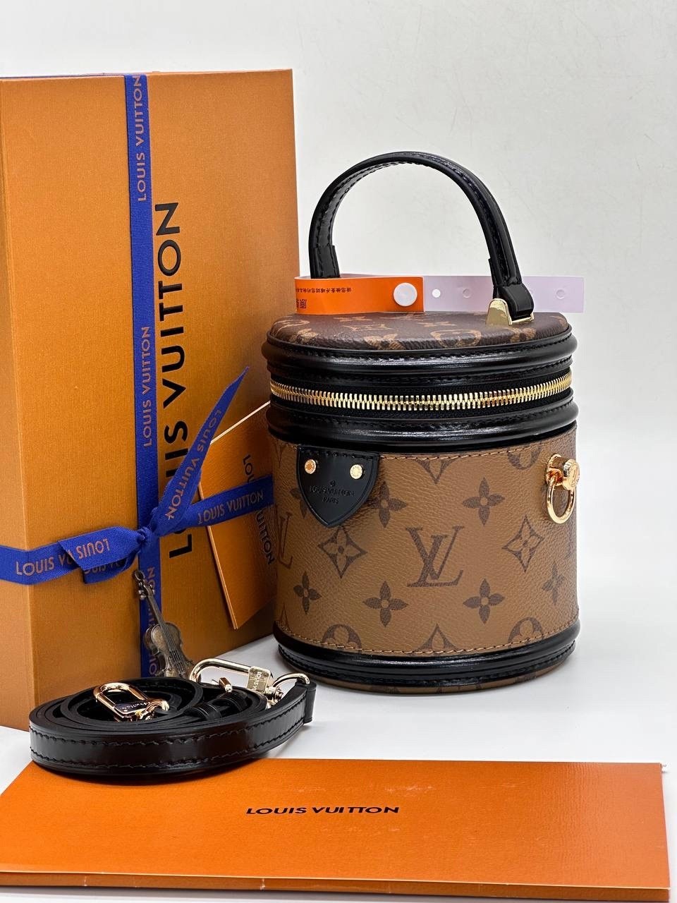 louis vuitton сумка на плечо,сумкa louis vuitton,сумка louis vuitton cannes,сумка louis vuitton круглая,сумка ведро луи виттон