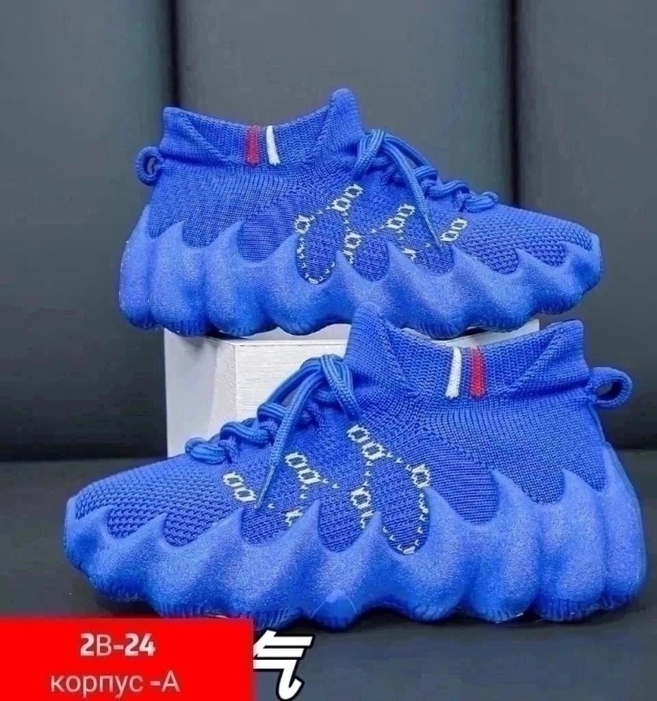 кроссовки изики,кроссовки модные,трендовые кроссовки,кроссовки,easy кроссовки детские