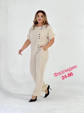Костюм