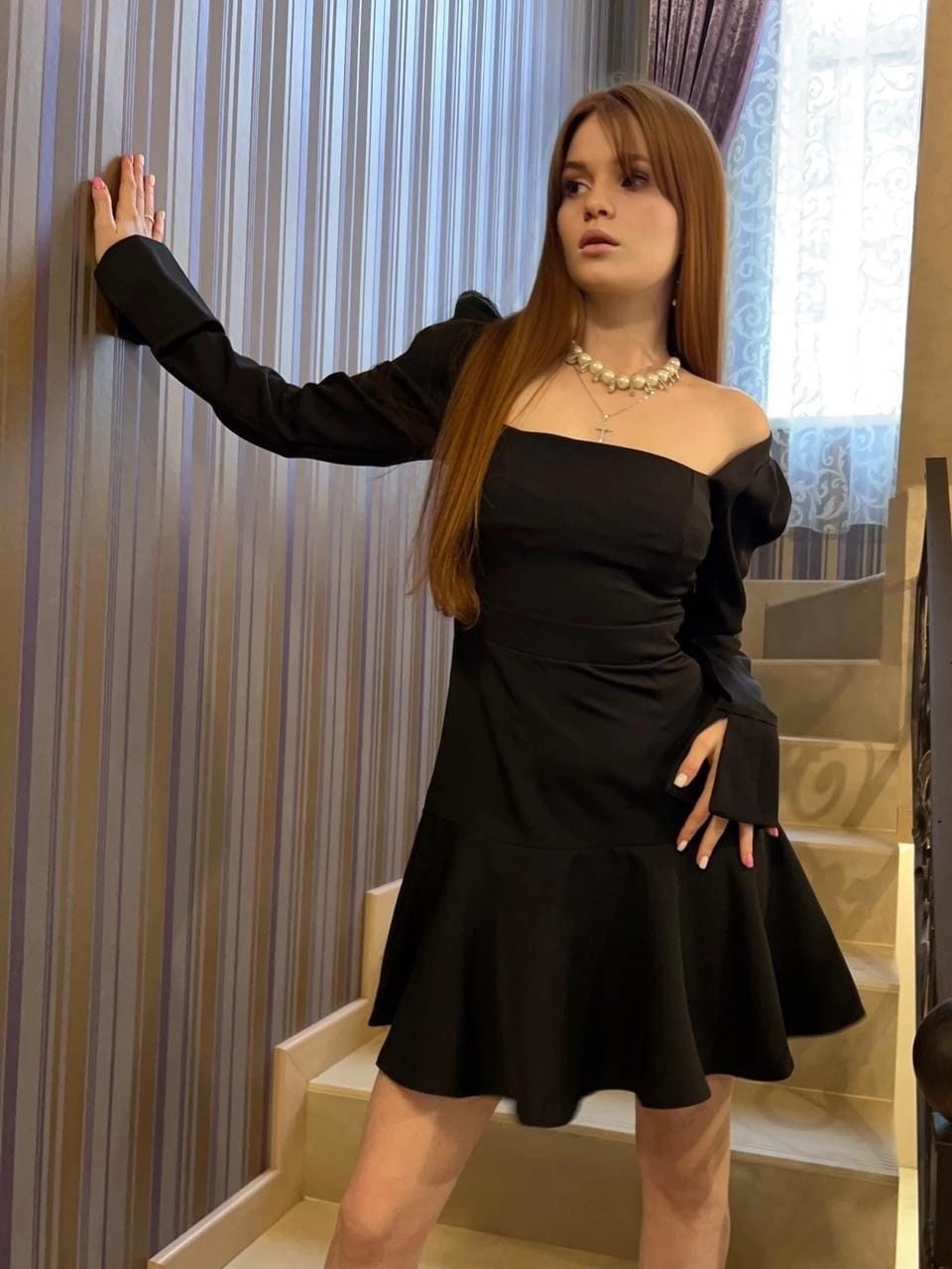 платье с длинными рукавами,короткое красное платье,платье,платье нарядное,красная платья