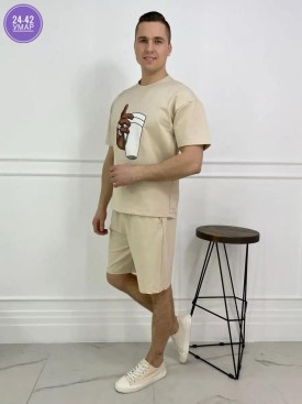 Костюм