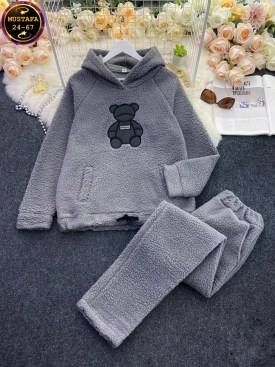 Костюм
