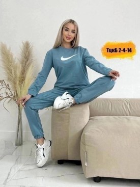 Костюм