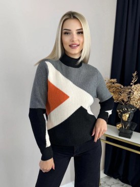 Свитер