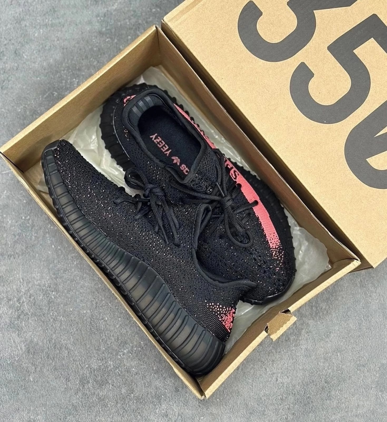 yeezy boost 350 oreo,adidas yeezy boost 350,adidas yeezy boost 350 v 2,adidas yeezy boost,yeezy boost 350 v 2