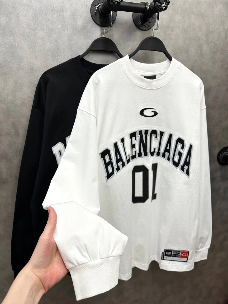 свитшот толстовки,свитшот баленсиага мужской,толстовка мужская баленсиага черная,брендовые свитшоты,свитшот balenciaga