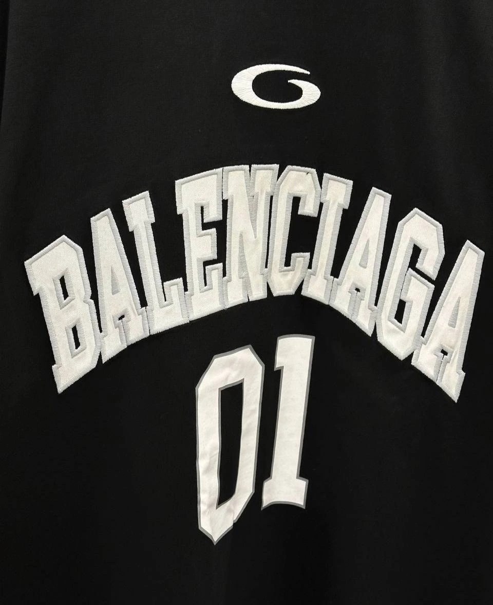 свитшот толстовки,свитшот баленсиага мужской,толстовка мужская баленсиага черная,брендовые свитшоты,свитшот balenciaga
