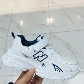 Кроссовки