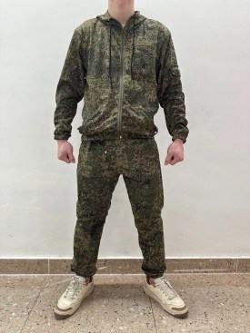 Костюм