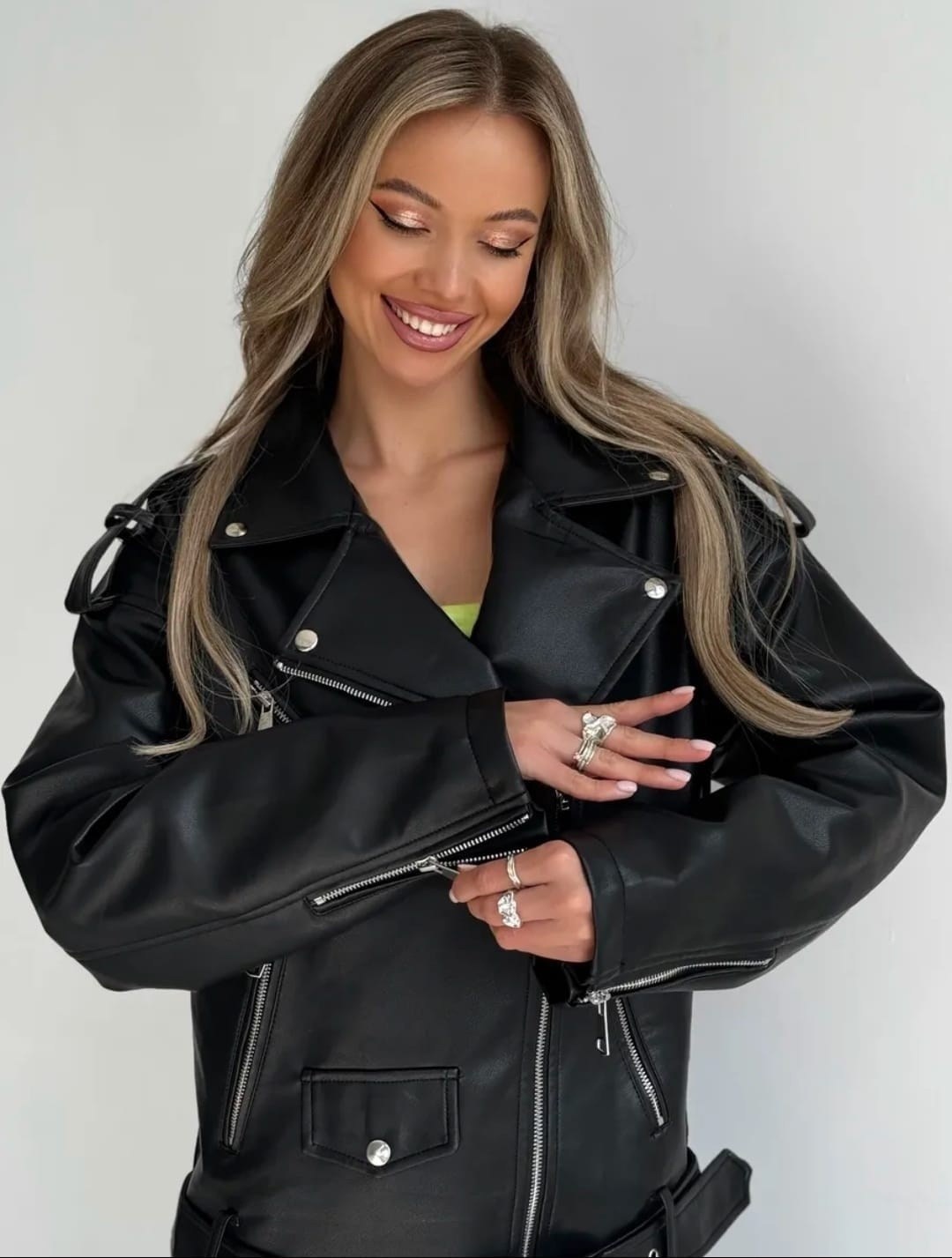 куртка косуха,кожаная куртка женская,байкерская куртка из искусственной кожи,кожаная куртка косуха,кожаная куртка косуха женская