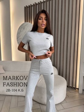 Костюм