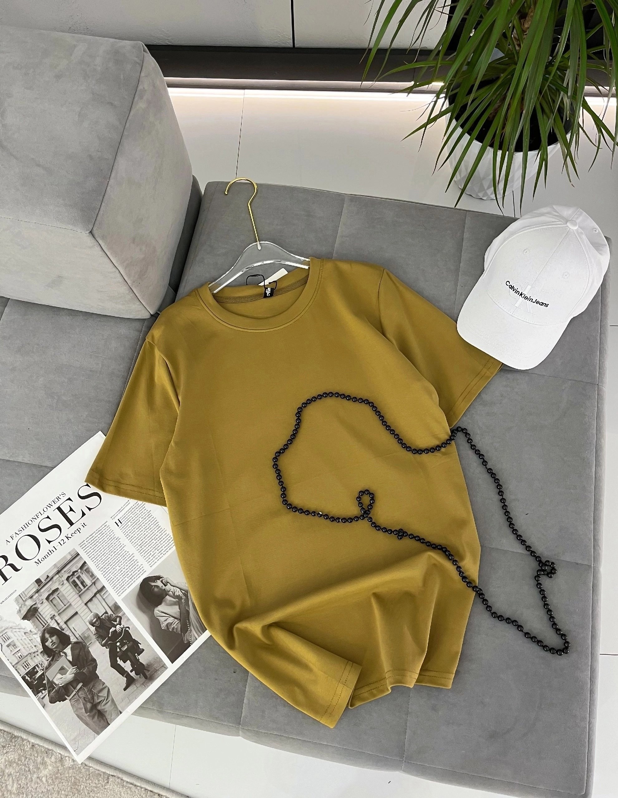 женская футболка,футболка с цепочками,футболка хлопковая с цепочкой,футболка из мягкого