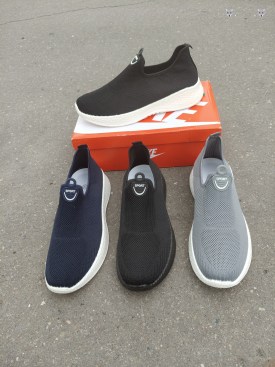 Кроссовки