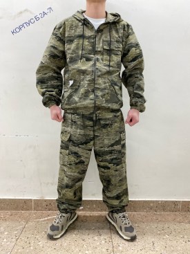 Костюм