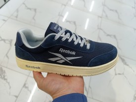 Кроссовки
