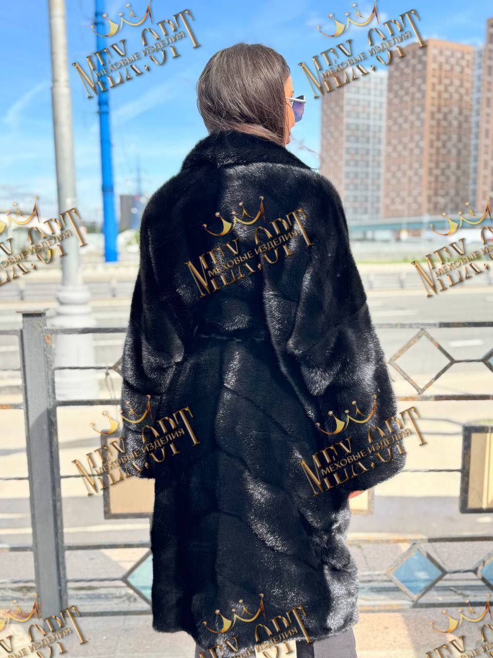 шубы норковые,норковая шуба с английским воротником,шуба из норки,черная норковая шуба,черная шуба