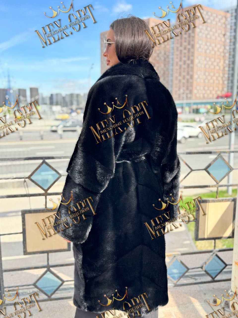 шубы норковые,норковая шуба с английским воротником,шуба из норки,черная норковая шуба,черная шуба