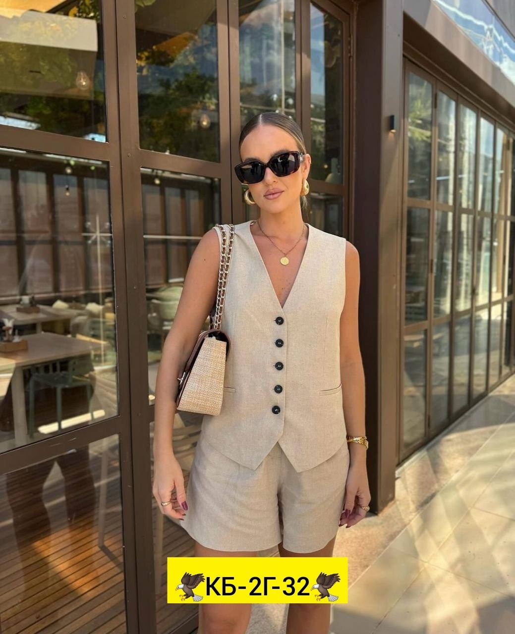 костюм двойка с жилеткой,стильные костюмы,женский летний костюм двойка,костюм шорты и жилет,костюм двойка