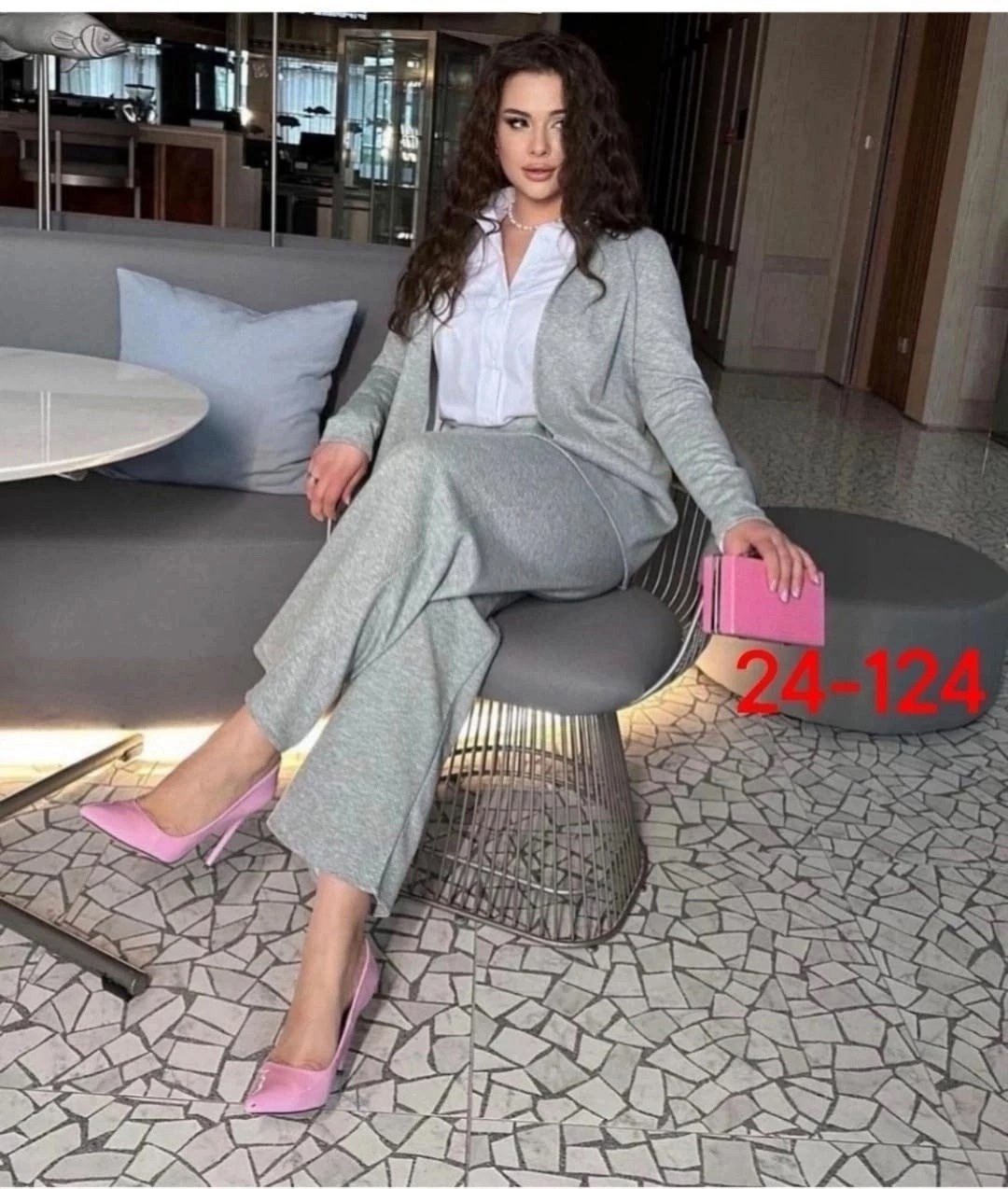 красный костюм женский брючный стильный,женский классический брючный костюм,брючный костюм женский,брючный костюм с пиджаком,костюм брючный палаццо красный женский