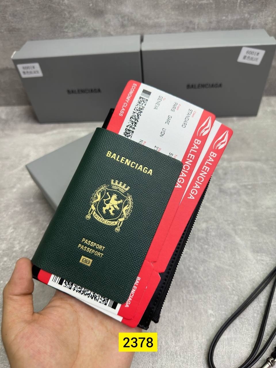 кошелек balenciaga,сумка balenciaga,брендовый женский сумка balenciaga,balenciaga passport,кожаный кошелек balenciaga