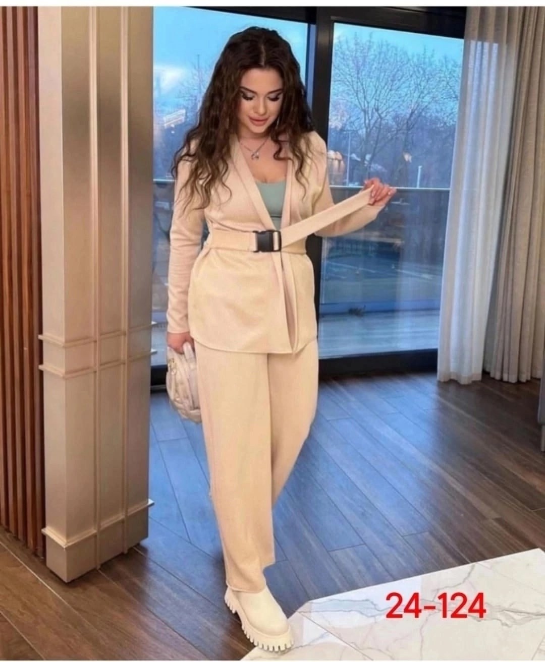 красный костюм женский брючный стильный,женский классический брючный костюм,брючный костюм женский,брючный костюм с пиджаком,костюм брючный палаццо красный женский