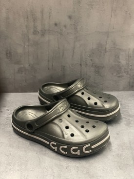 Кроссовки