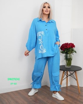 Костюм