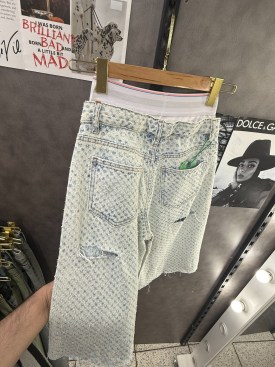Джинсы
